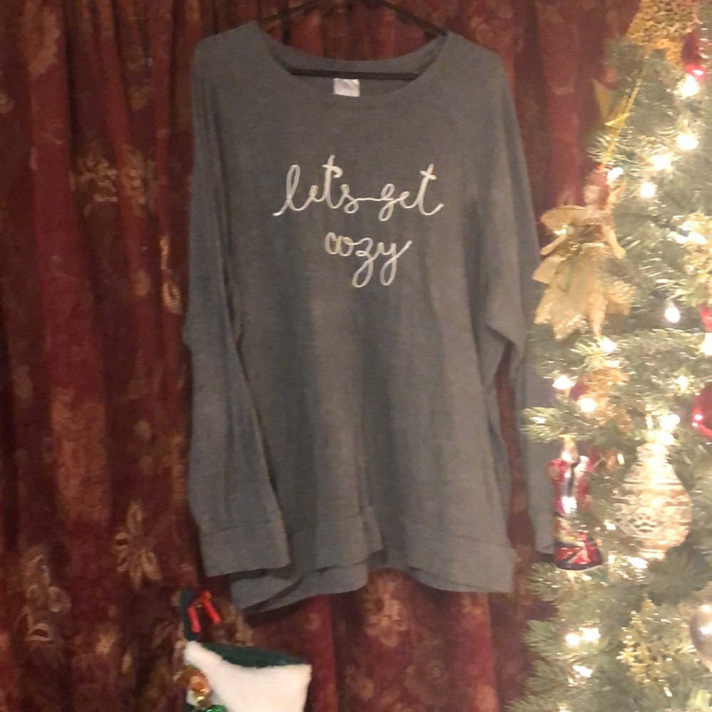 Get cozy over sized sweatshirt